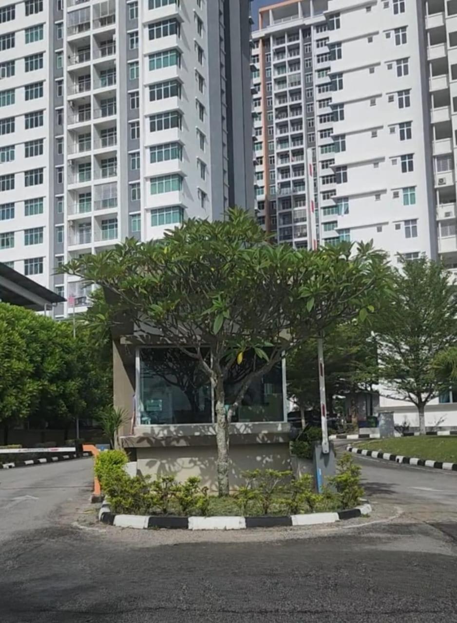Muslim Homestay At Meru Ipoh Extérieur photo